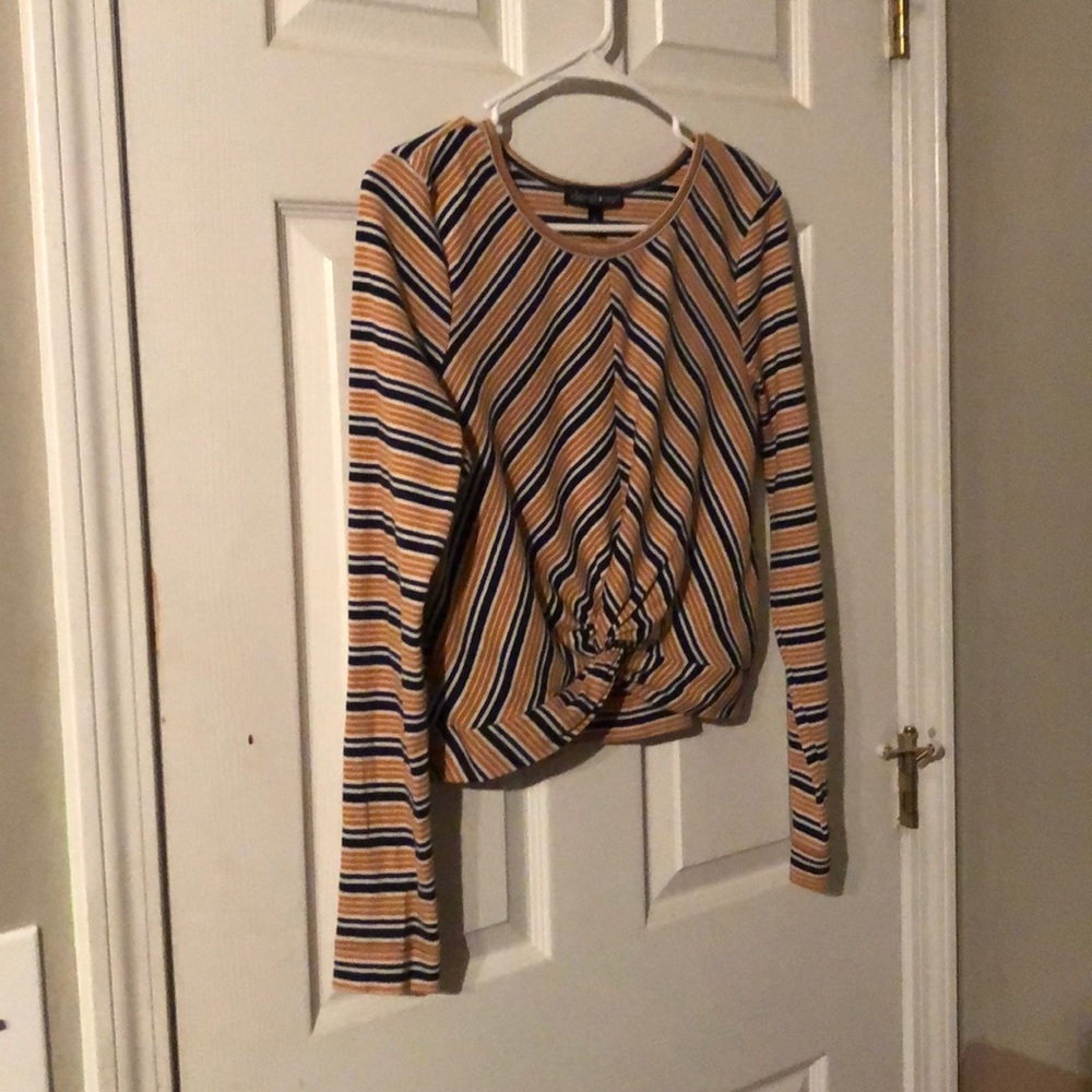 cropped shirt